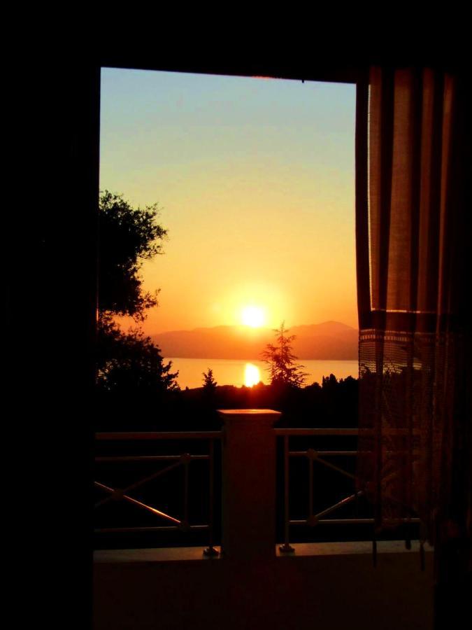 Villa Southern Comfort Lefkímmi Exterior foto